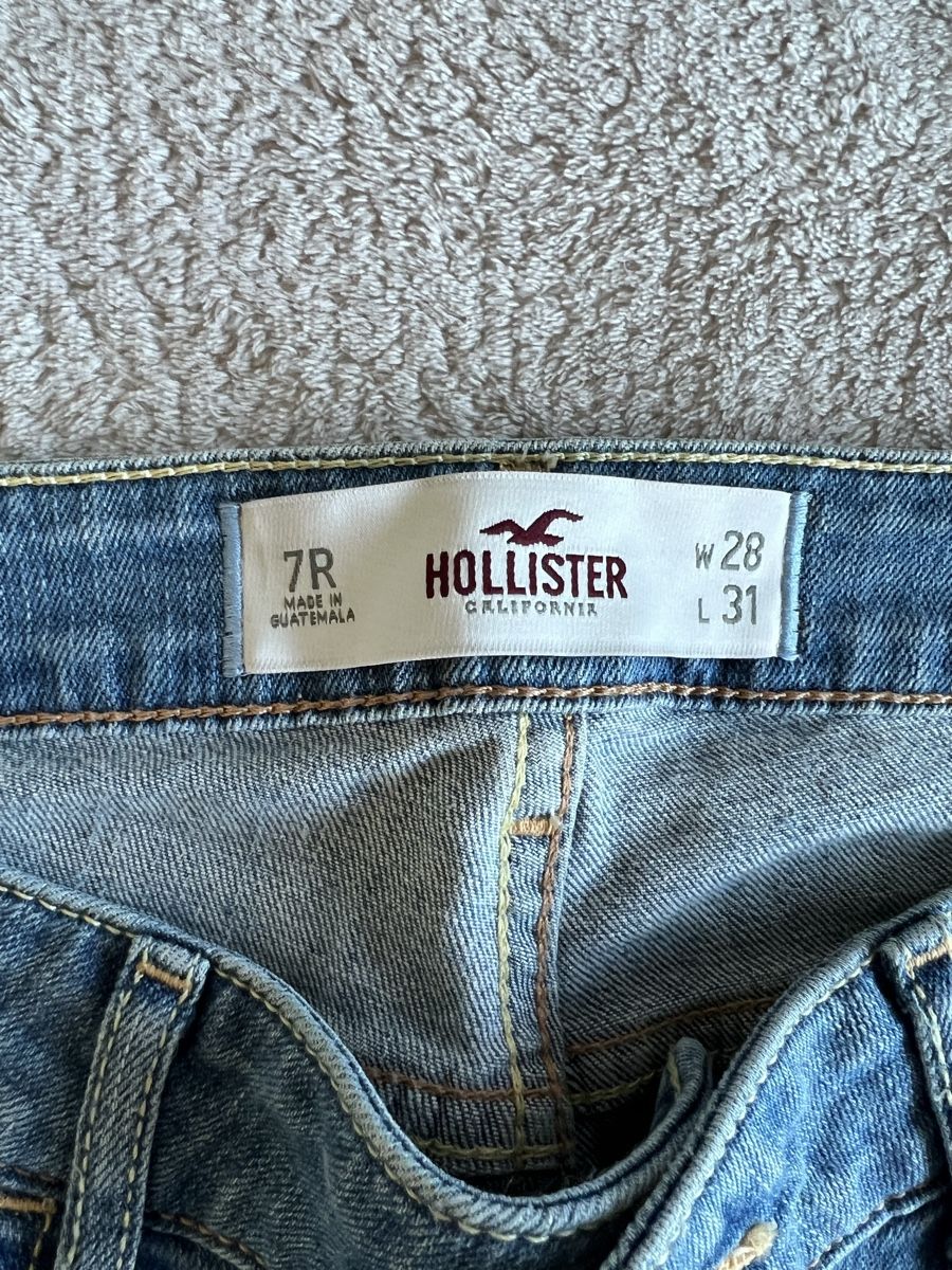 Hollister Jeans: Hollister Jeans – Nuovo (secondo la descrizione) da St.Gallen venduto da Shopaholic5 2