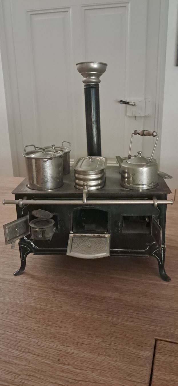 Cucine: Kinder Kochherd – Usato da Nidau venduto da Darkpooh