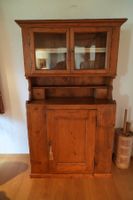 Antikes Bauernbuffet mit Schrank und Glasvitrine
