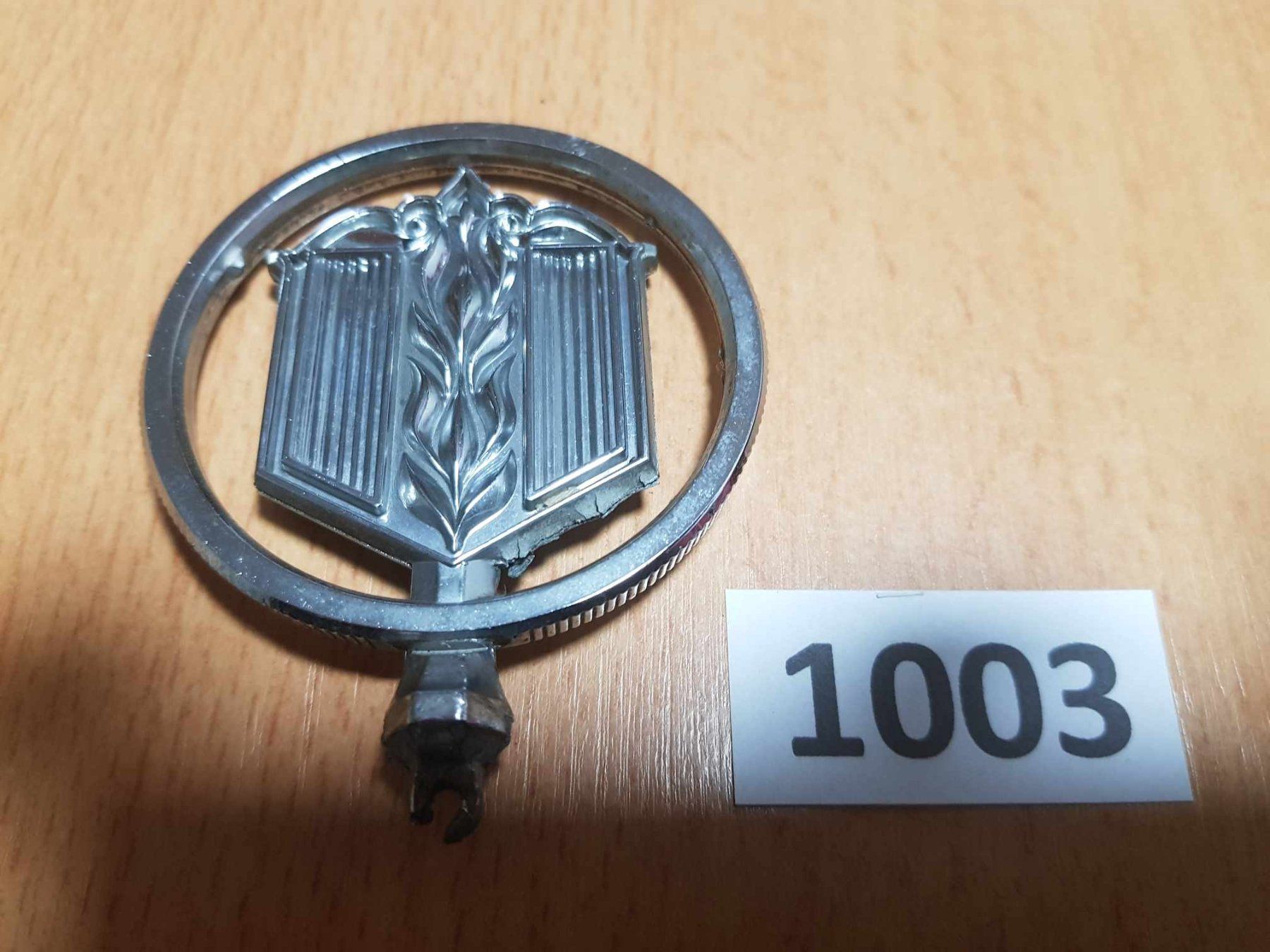 Tutti pezzi di ricambio auto: Motorhaube Hauben Emblem – Usato da Niedergösgen venduto da usc_l8gm