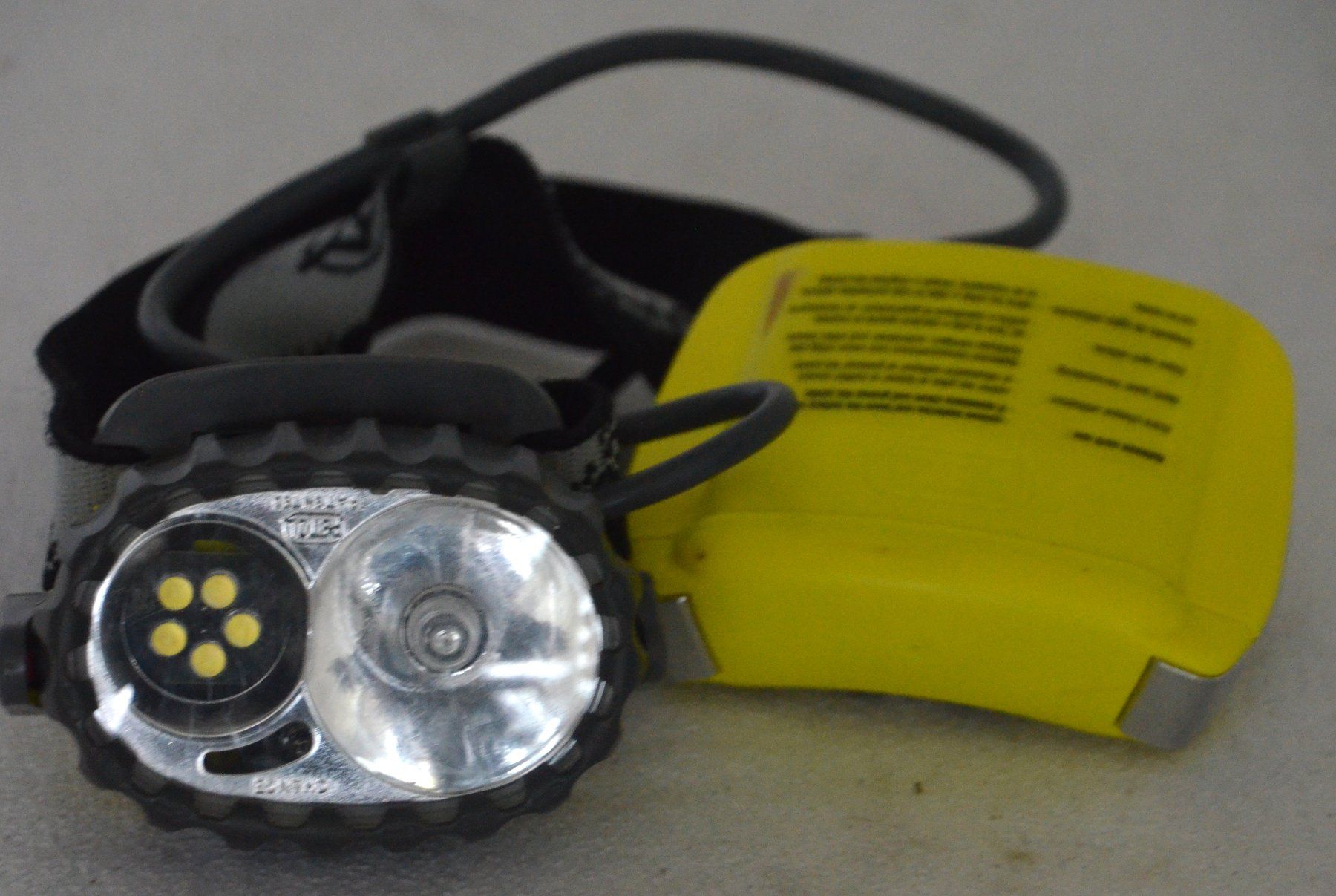 Petzl Lampade: Petzl Duo Stirnlampe lampe frontale – Usato da Collonges venduto da arashee 1
