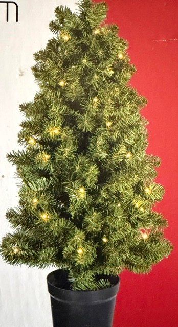 Toutes les décorations: Künstlicher Christbaum mit LED-Lämpchen – D'occasion à Birmenstorf AG par Birmy