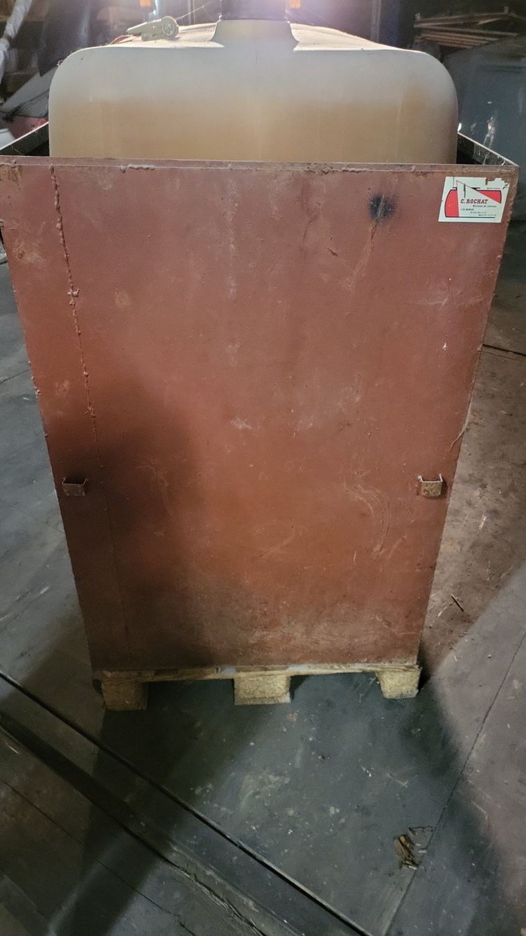 Sonstiges Fahrzeugzubehör: Cuve mazout 1100L – Gebraucht aus Lausanne von ber_qk5j 2