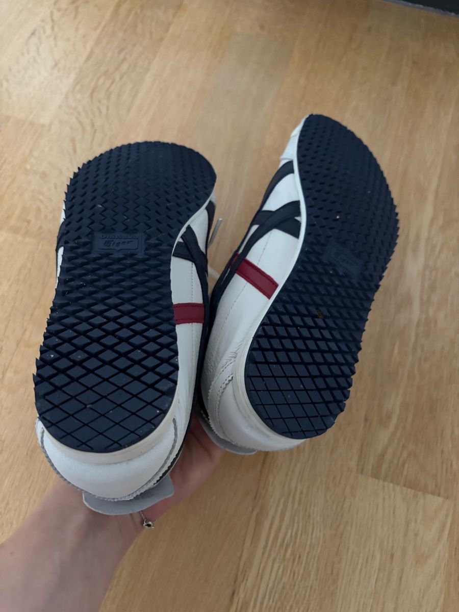 Onitsuka Damenschuhe: Onitsuka Tiger beige 39 wie Neu – Neu (gemäss Beschreibung) aus Fribourg von dafral 1