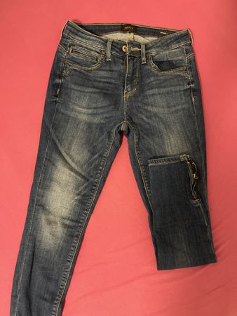 Jeans Only