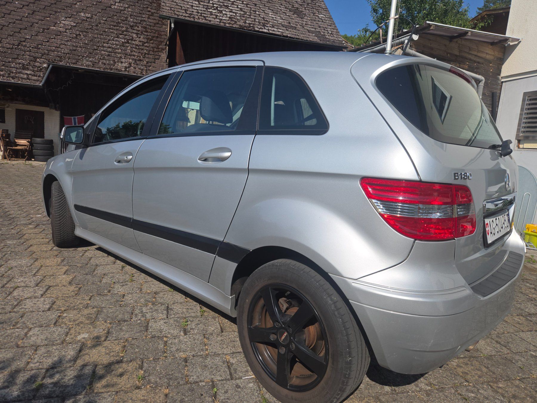Mercedes-Benz Autos: Mercedes Benz B180 Blue – D'occasion à Ammerswil AG par Nordpolarmeer 3