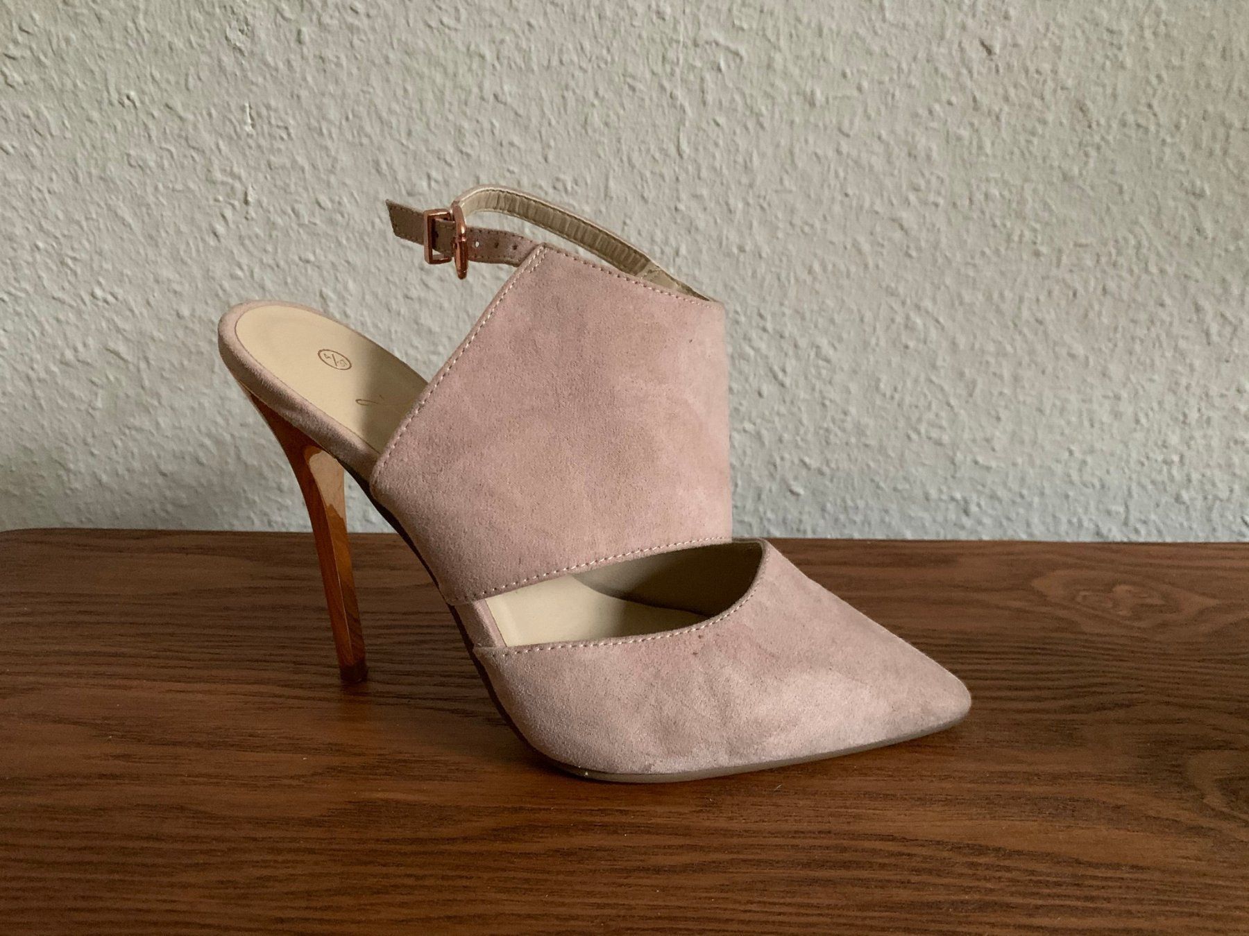 Chaussures femmes: Sandalette beige - 37 – D'occasion à Zürich par Diazaio 1