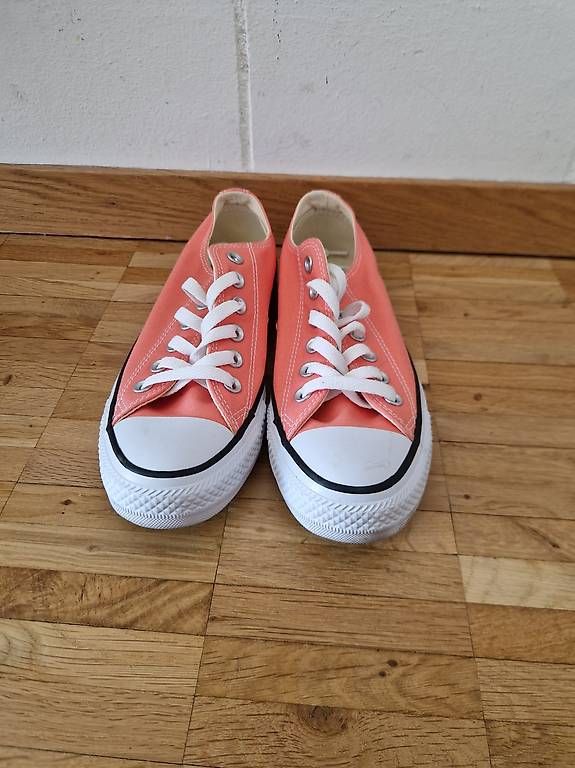 Converse Scarpe da donna: Converse All Star Gr. 37.5 / Chucks / Sneaker – Usato da Rütihof venduto da Flecksperformance 1