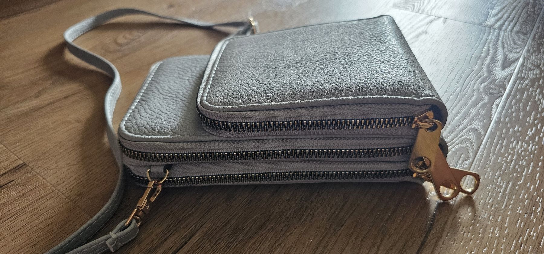 Borse da donna: kleine Handtasche – Nuovo (secondo la descrizione) da Büttikon AG venduto da PAM120319 2