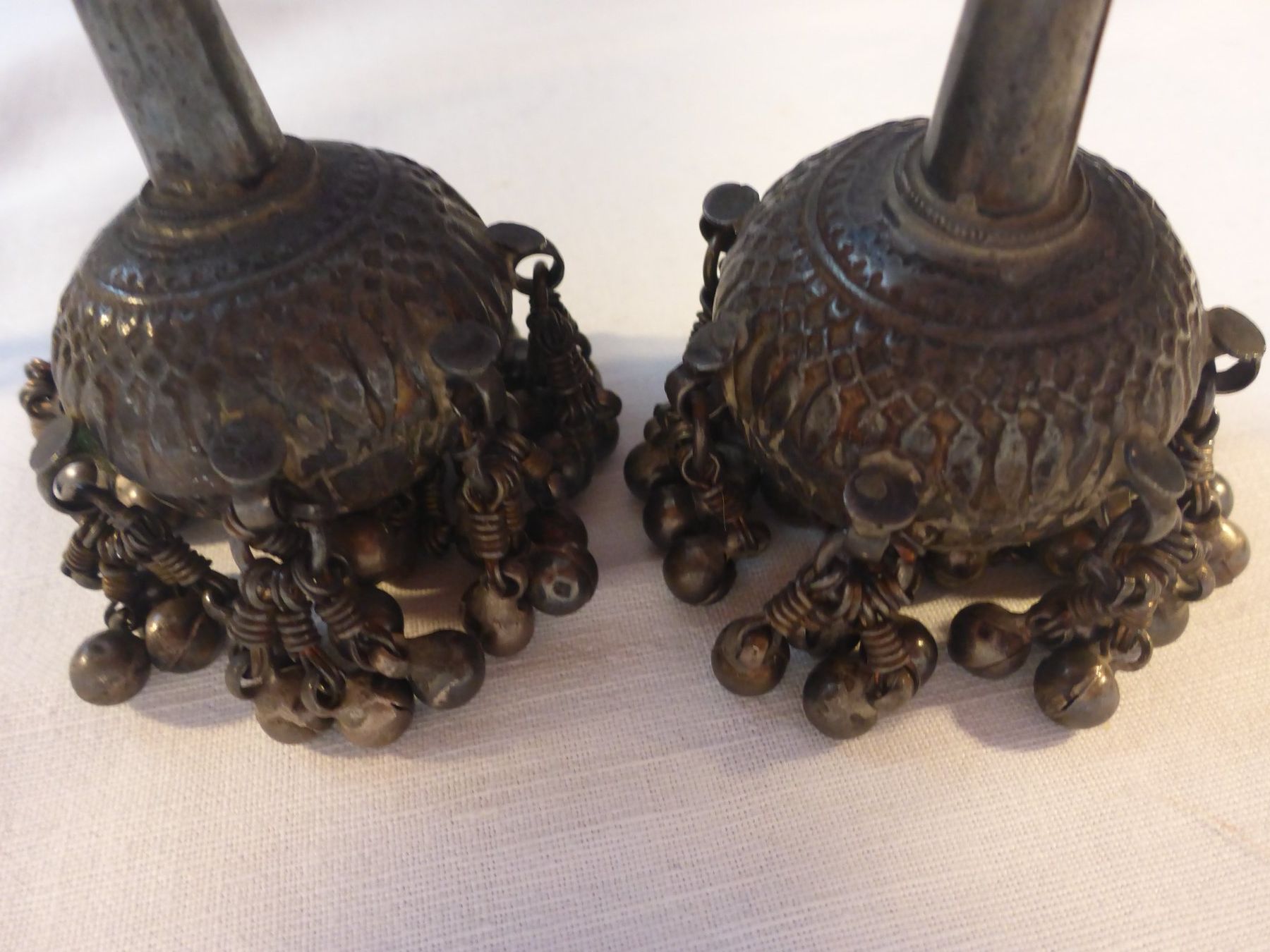 Tutte le decorazioni: 2 antike Quasten aus Metall – Usato da Zürich venduto da leia12 8
