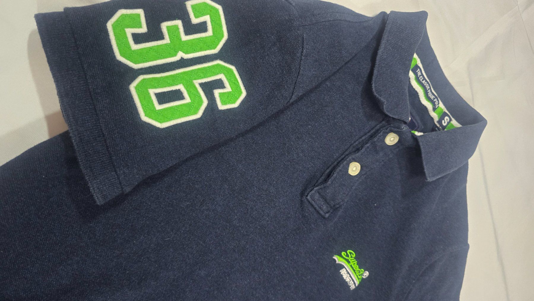 Superdry Magliette Polo: 2x Polo Shirts von Superdry Grösse M/S – Usato da Löhningen venduto da Sanmyk 3
