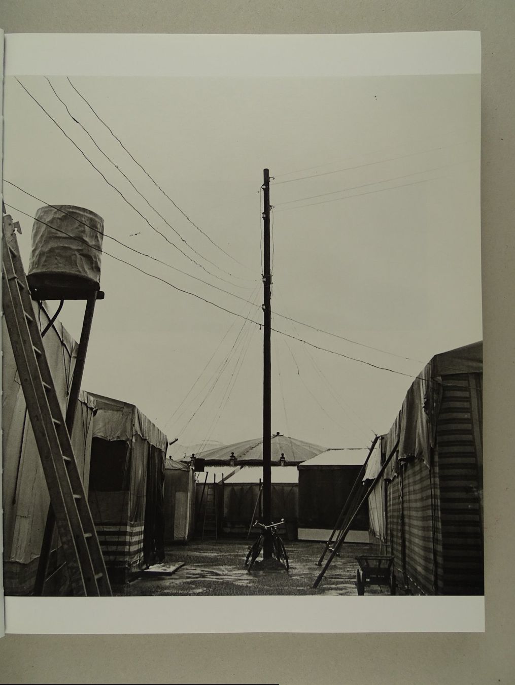 Bücher: ROBERT FRANK, SIGNIERT WIDMUNG AUTOGRAPH SIGNED AUTOGRAMM – Gebraucht aus Grüningen von Kartensammler 3