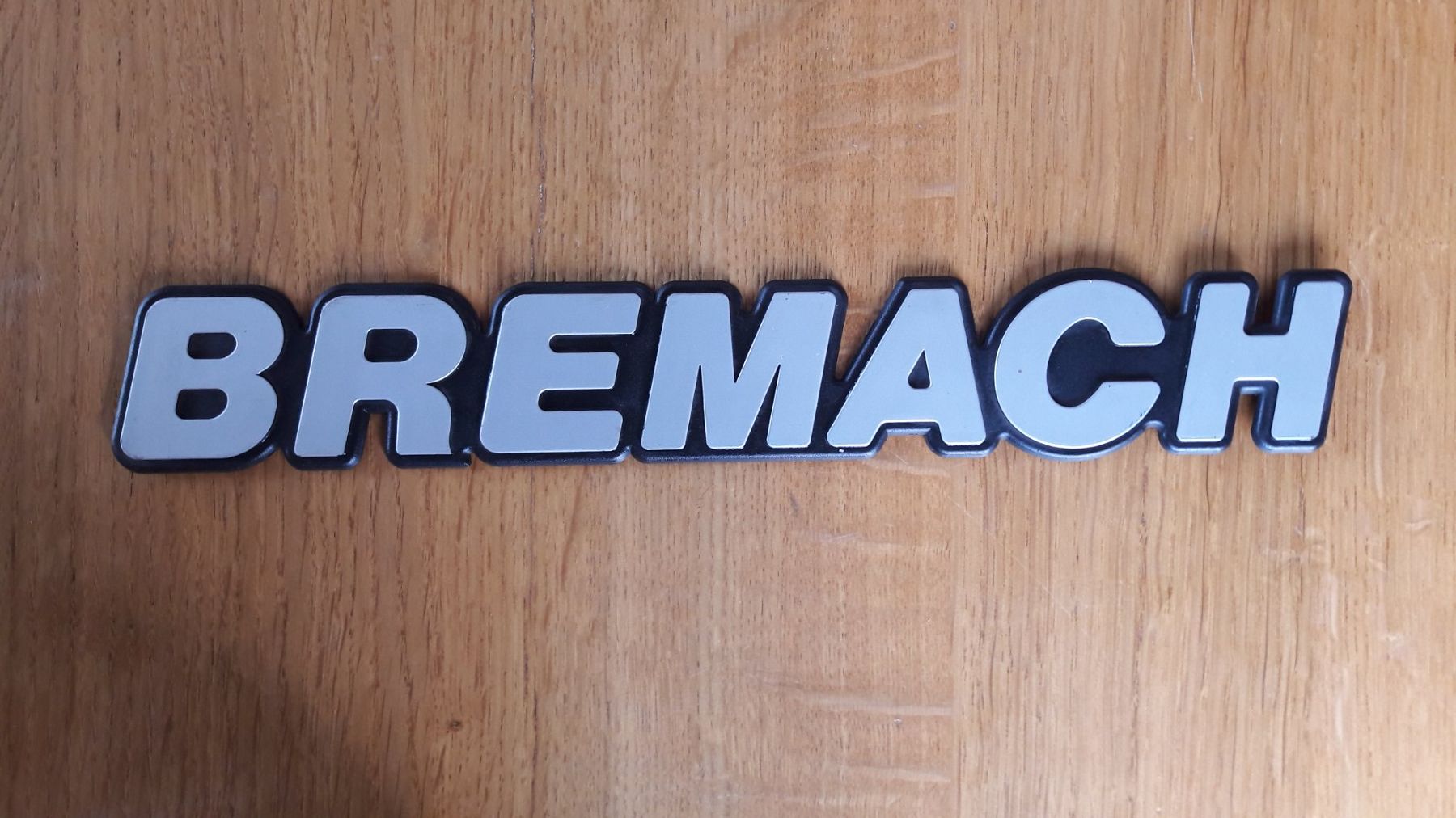 Alle Ersatzteile: BREMACH plaque  << bremach>> – Neu und originalverpackt aus Courfaivre von silberschnee