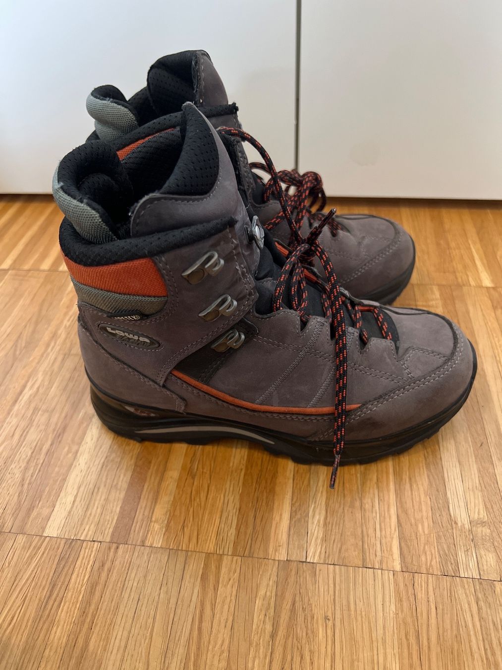 Lowa Chaussures hommes: Lowa – D'occasion à Menzingen par Dali2504
