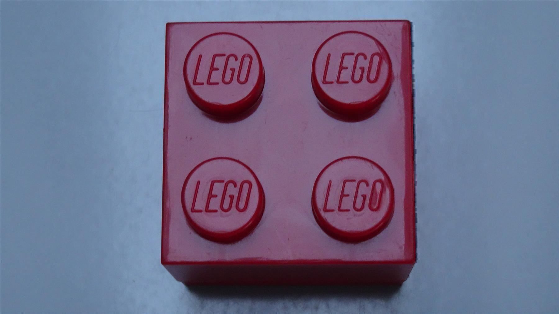 Lego Giocattoli: Mini-Lego Box mit 4 Noppen rot – Usato da Lupfig venduto da Buerkli20