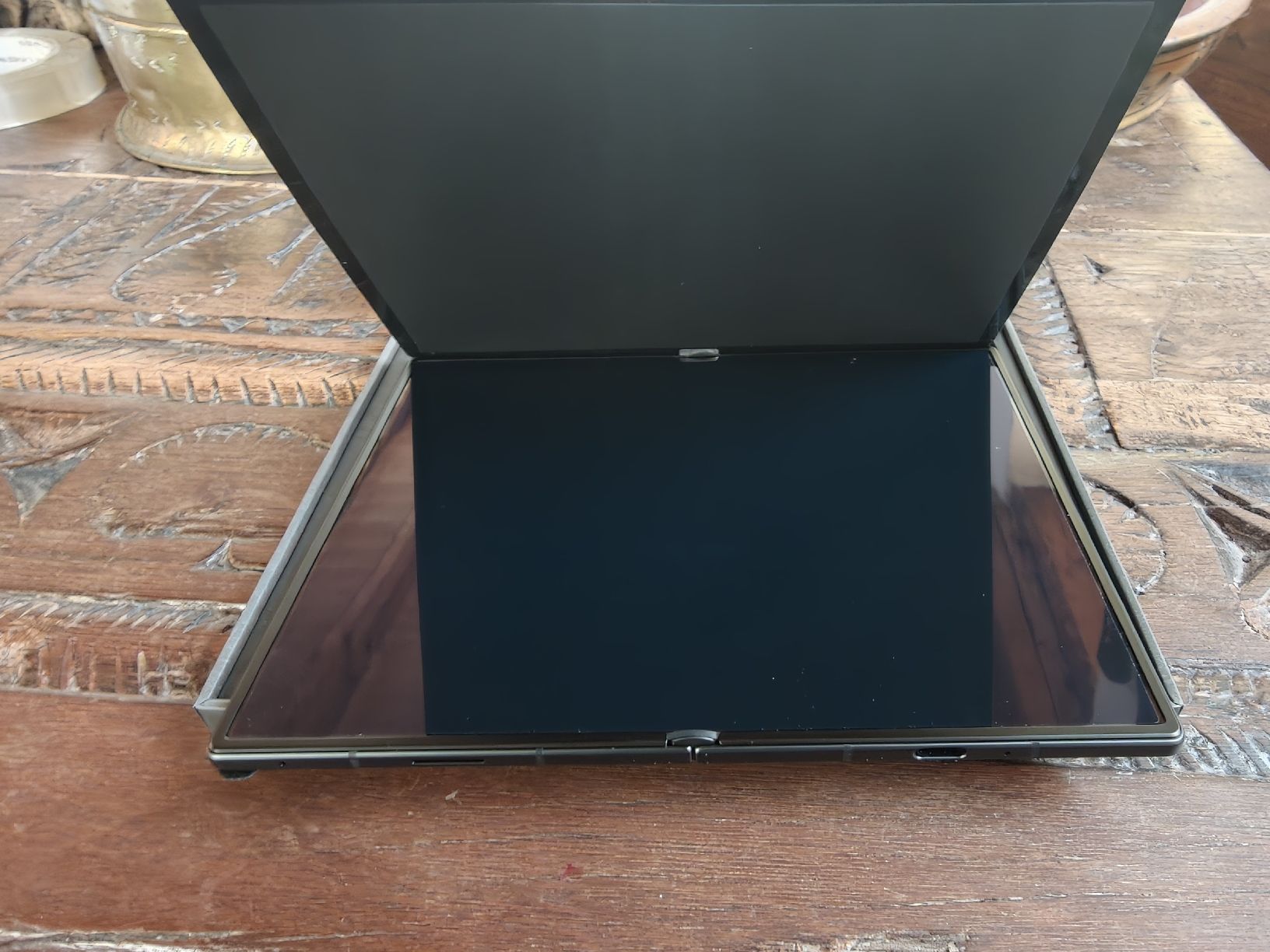 Samsung Telefoni cellulari / Smartphones: Samsung Galaxy fold 8 256gb neu – Nuovo (secondo la descrizione) da Aigle venduto da begreen 1