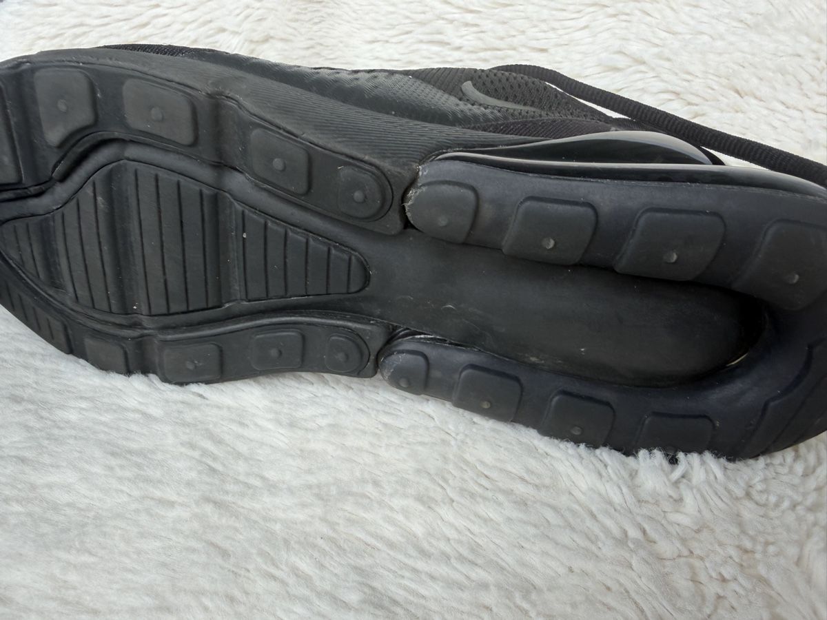 Nike Chaussures hommes: Die Nike Air Max 270 gr 44 eher 43 – D'occasion à St.Gallen par bubo2008 8