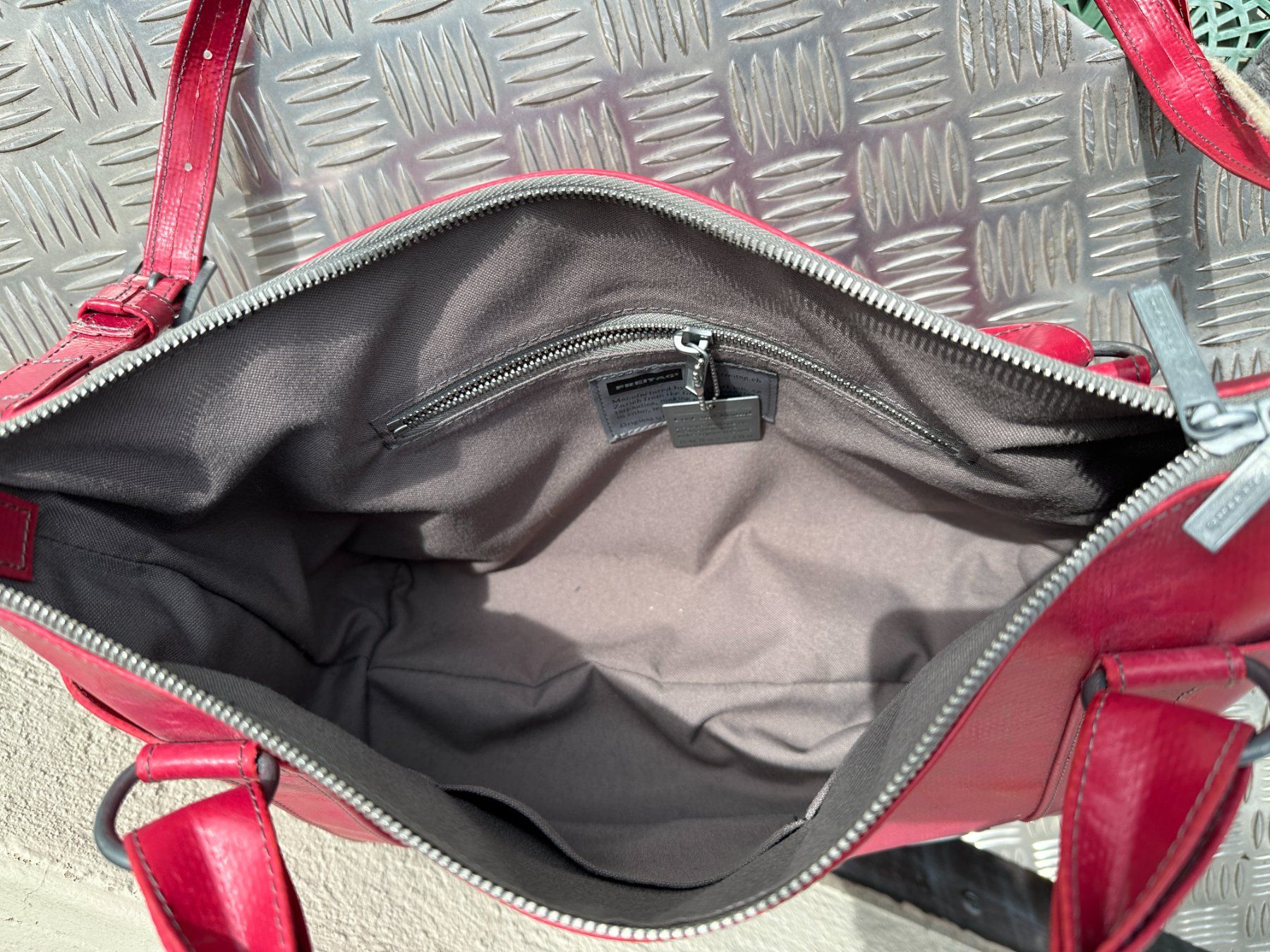 Freitag Borse da donna: Freitag Tasche R120 Austen – Nuovo (secondo la descrizione) da Gümmenen venduto da FelizitasHermann 8