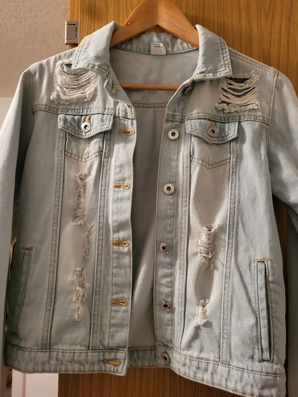 Vestes & Manteaux: Schöne Jeansjacke Gr.164 – D'occasion à Römerswil LU par Estermann1402 1