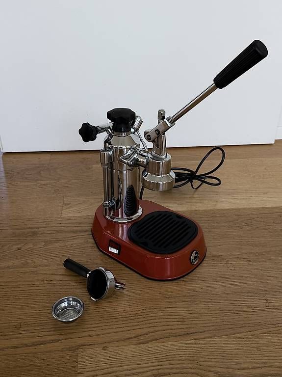Macchine per caffè & Macchine per espresso: La Pavoni Handhebel-Espressomaschine  rot – Usato da St. Gallen venduto da JSondi