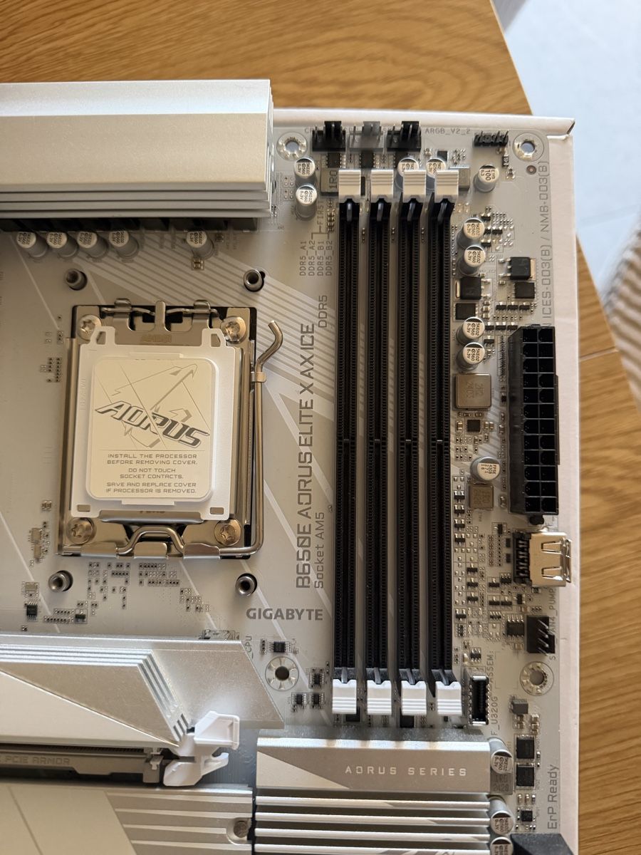 Gigabyte Mainboards: Aorus B650E Elite AX ICE Mainboard  – Gebraucht aus Güttingen von JeffreyGucc 4