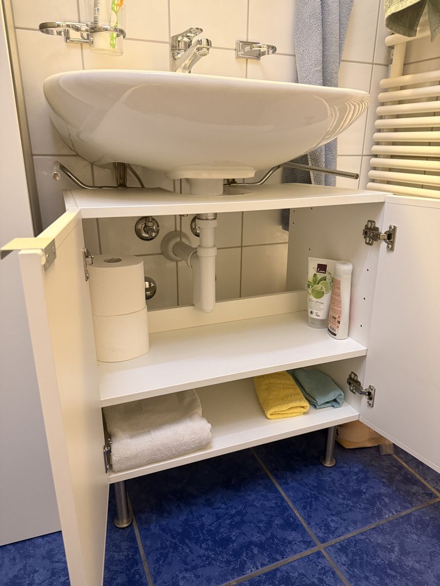 Ikea Badezimmermöbel: Lavaboy - Waschbeckenunterschrank – Gebraucht aus Sulgen von Re-Surgencer 1