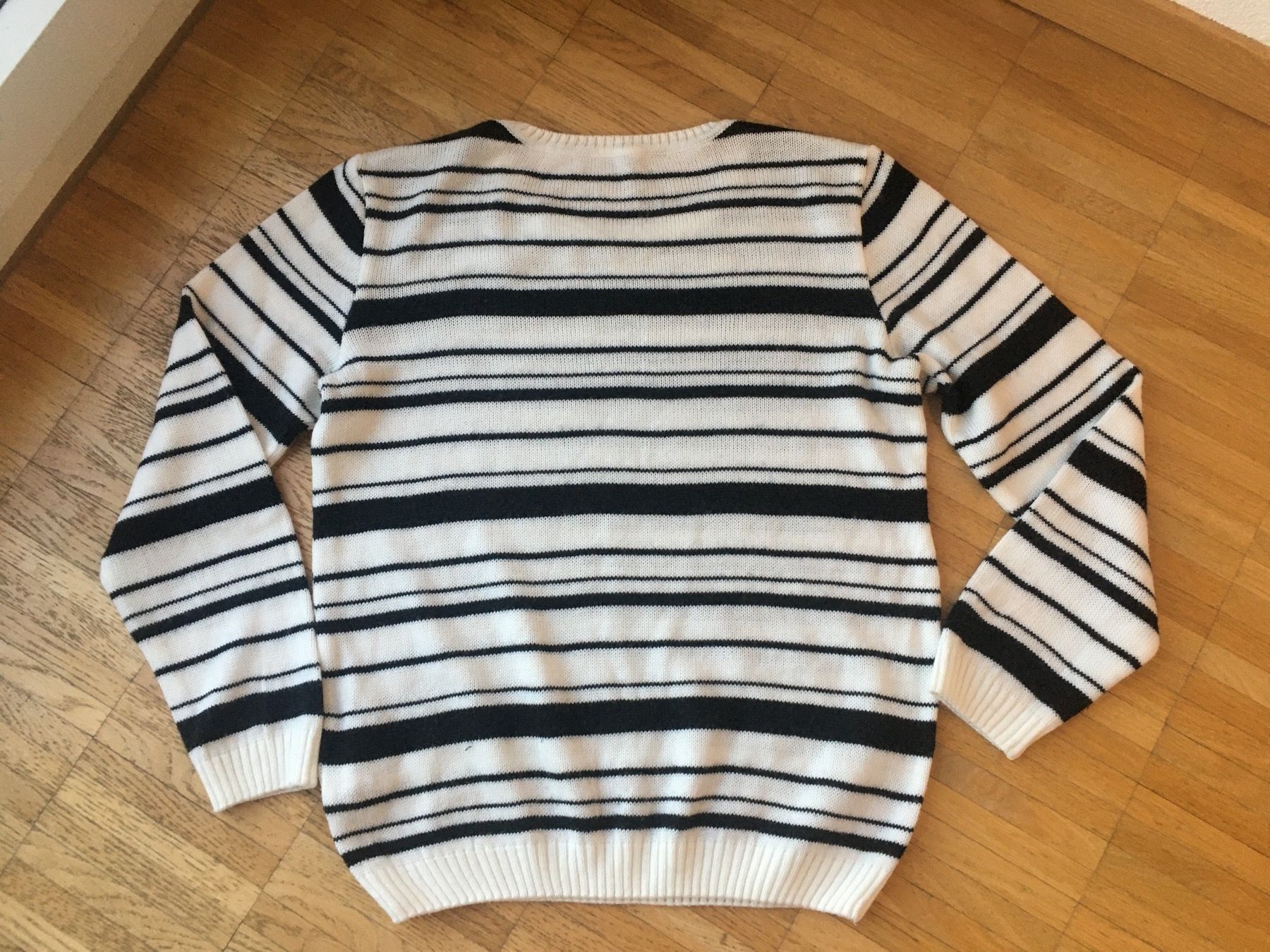Pullover & Sweatshirts: Damen Strick Pullover, Gr. 36 – Gebraucht aus Zürich von VorlonShadow 1
