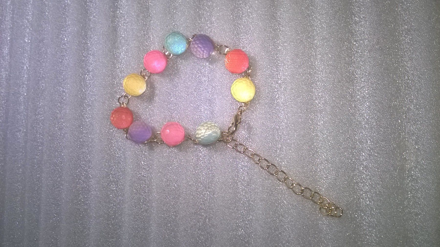 Bracelets: ARMBAND MODESCHMUCK MIT KRISTALL,,GLANZIG – Neuf (Voir description) à Basel par bijoutrie_4