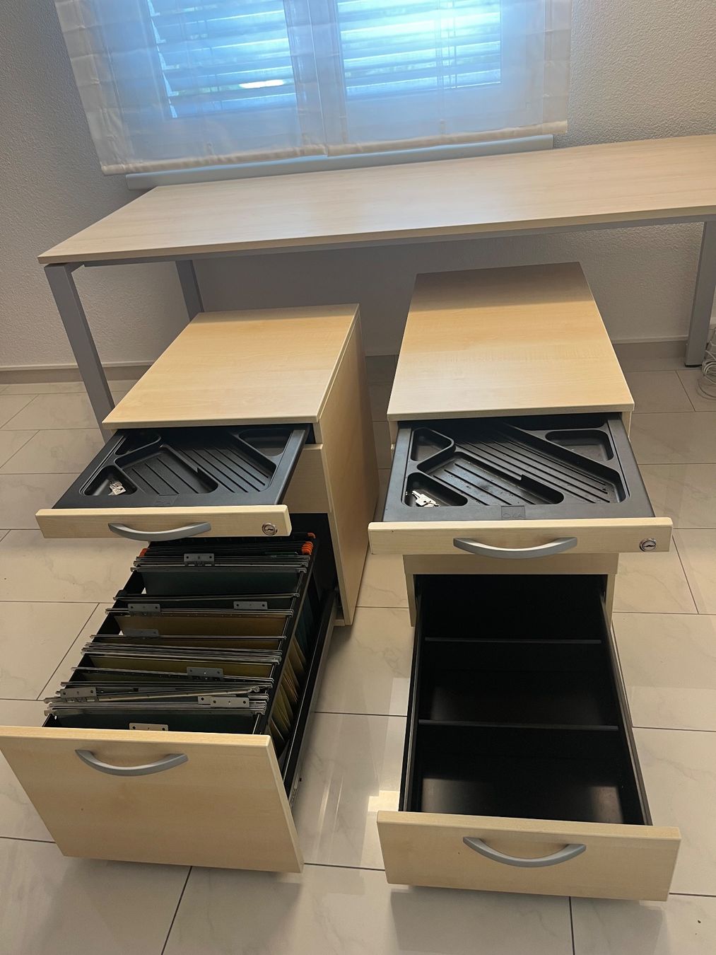 Schreibtische: Bürotisch mit zwei Rollkorpus – Gebraucht aus Volketswil von rfu_q9vz 2