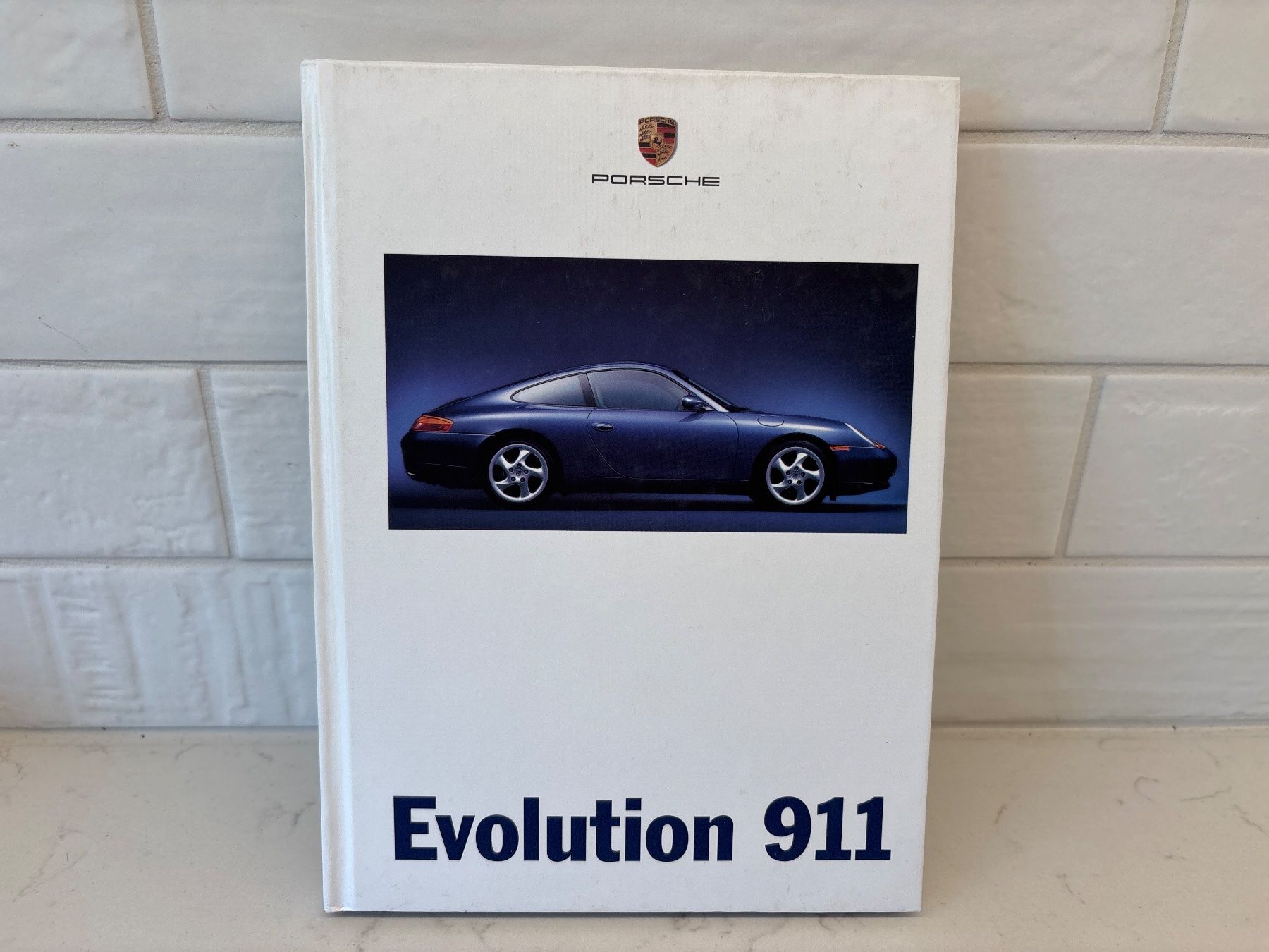 Porsche Documenti: Livre Porsche Evolution 911 état neuf – Usato da Gollion venduto da Hampton