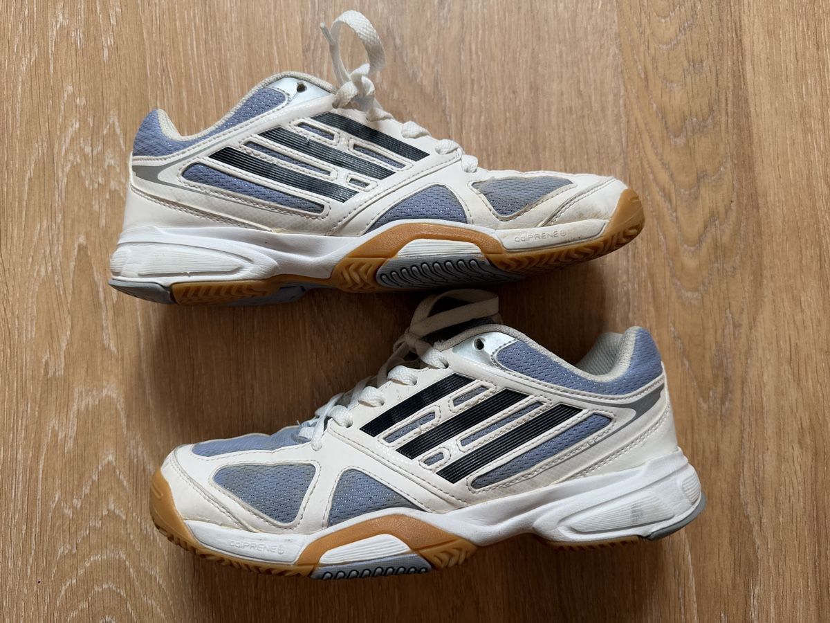 Adidas Scarpe da donna: Baskets blanc/bleu Adidas, p. 39 1/3 – Usato da Tavannes venduto da Thriftshop 3