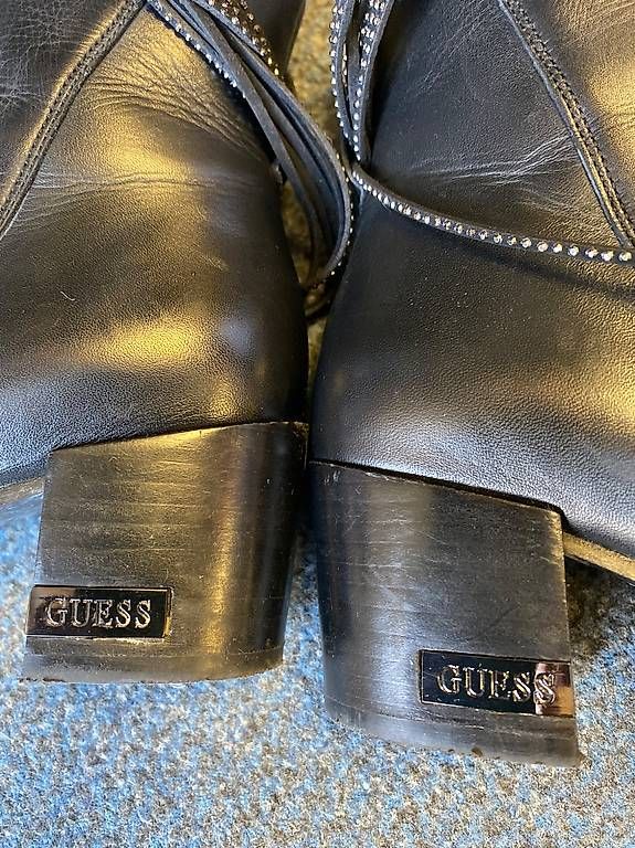 Scarpe da donna: GUESS Stiefelette – Usato da St. Gallen venduto da Konstanza 3