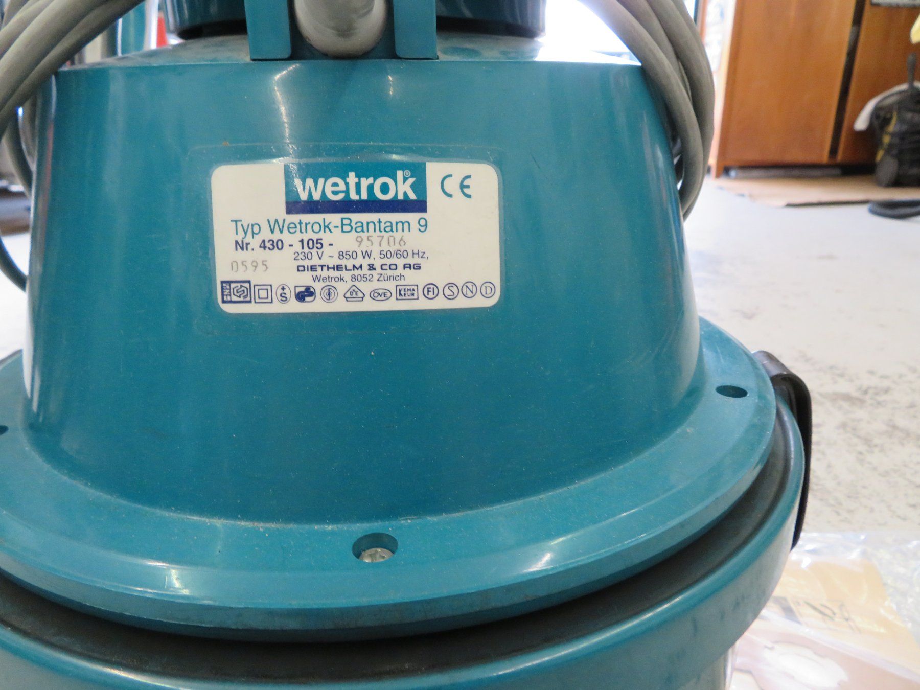 Wetrok Aspirateurs & Accessoires: Wetrok Bantam 9 Industriestaubsauger – D'occasion à Wolfhausen par GSRicky 4