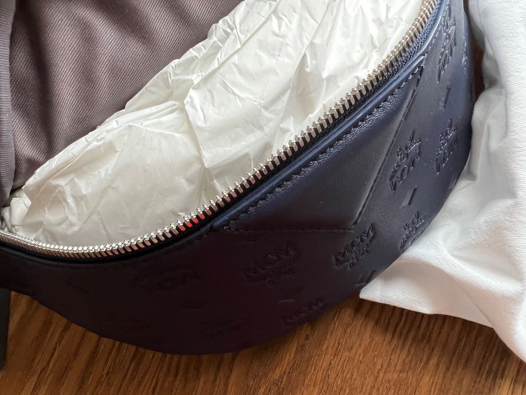 Mcm Borse: MCM Limitierte wunderschöne Bauchtasche 2020 NEU + Original – Nuovo e nell'imballaggio originale da Galgenen venduto da rub_f6kh 5