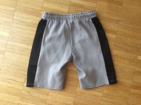 Grau Shorts Junge, Gr 152