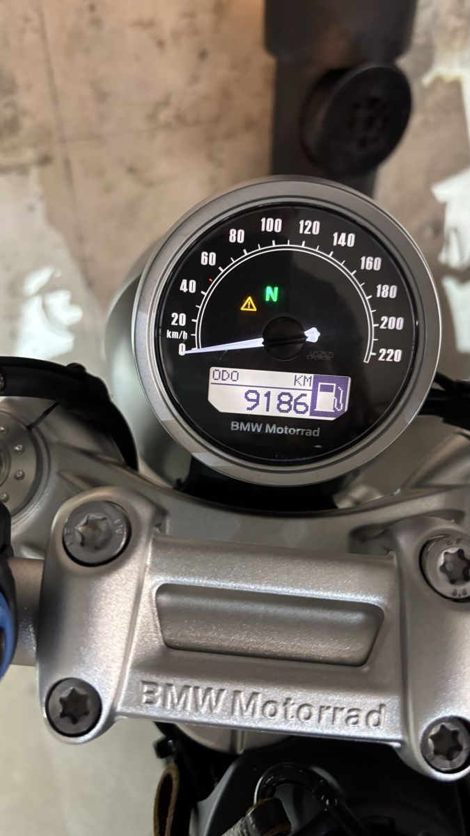 BMW Strasse: BMW R nineT Scrambler ABS, 2017, 9200 km, Fully Serviced – Gebraucht aus Uetikon am See von User87654321 7