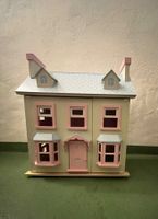 Puppenhaus „Le Toy Van“ mit Inventar und Puppen