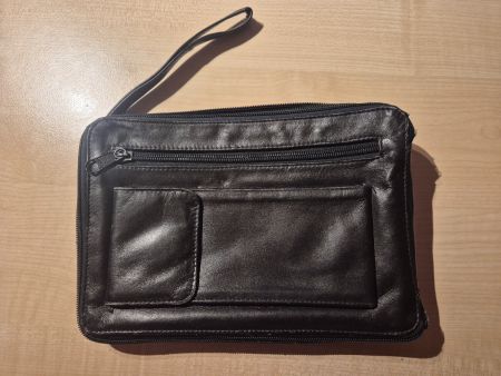 Herrenhandtasche, Leder schwarz mit viele Einzelfächer