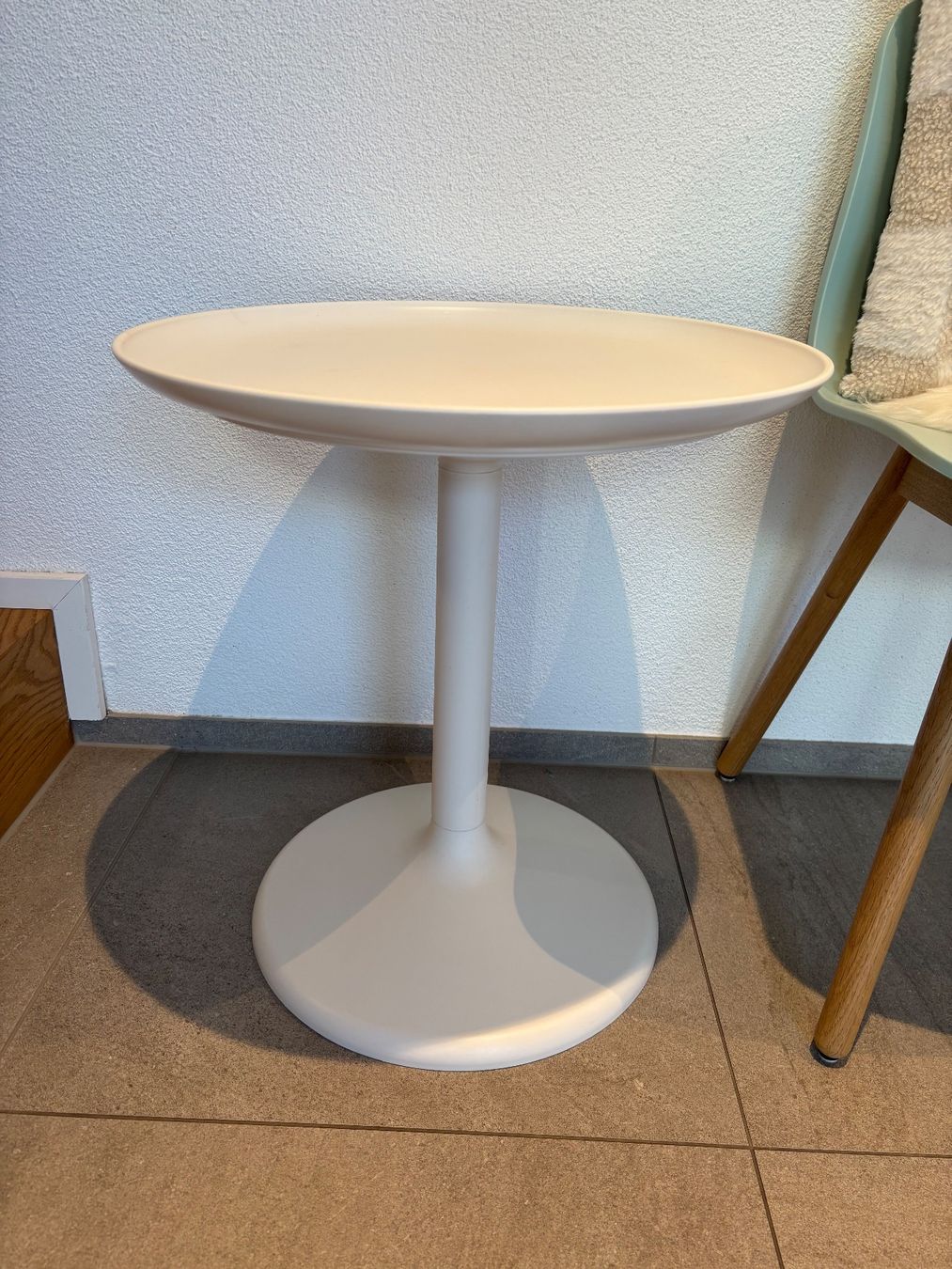 Ikea Tavoli: Vintage IKEA SANDSKÄR plastic tray-top side table – Usato da Steinhausen venduto da ChromeVintage 2