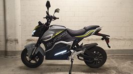 E-Roller Forza Racing 25 km/h (Max 80 km/h)