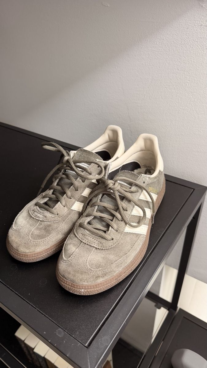 Adidas Scarpe da uomo: Adidas Handball Spezial Gr. 40 2/3 – Usato da Solothurn venduto da coexism 2
