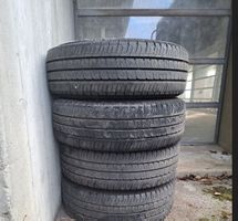 4 pneus été Goodyear 215/70/15