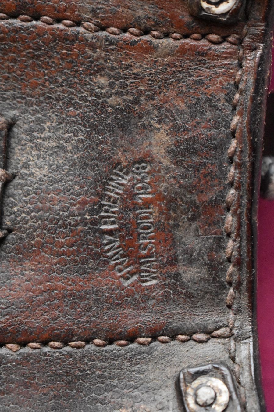 Uniformi: Cartouchière Regimentée – Usato da Savièse venduto da tog_kn2z 1