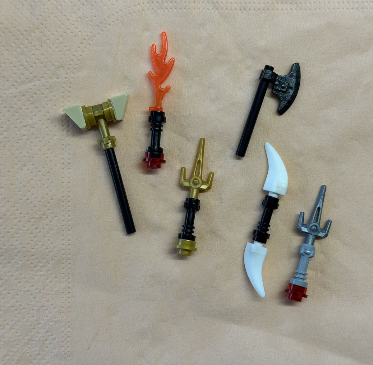 Lego Spielzeuge: LEGO Ninjago Waffen Set. – Gebraucht aus Rheinfelden von zim_2hqc