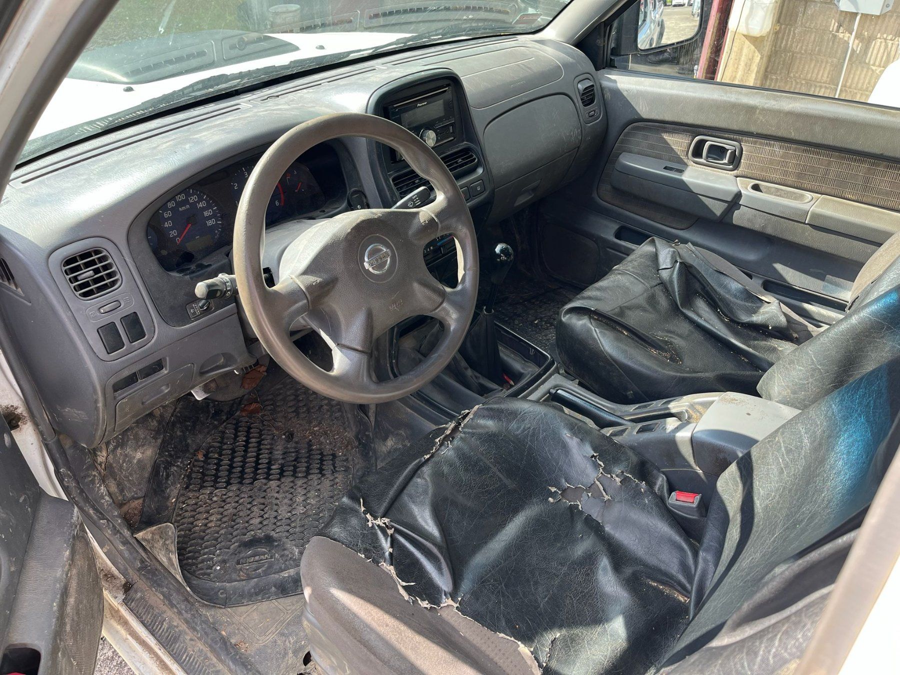 Nissan Automobili: Nissan NP 300 – Difettoso da bonau venduto da bendechoo 5