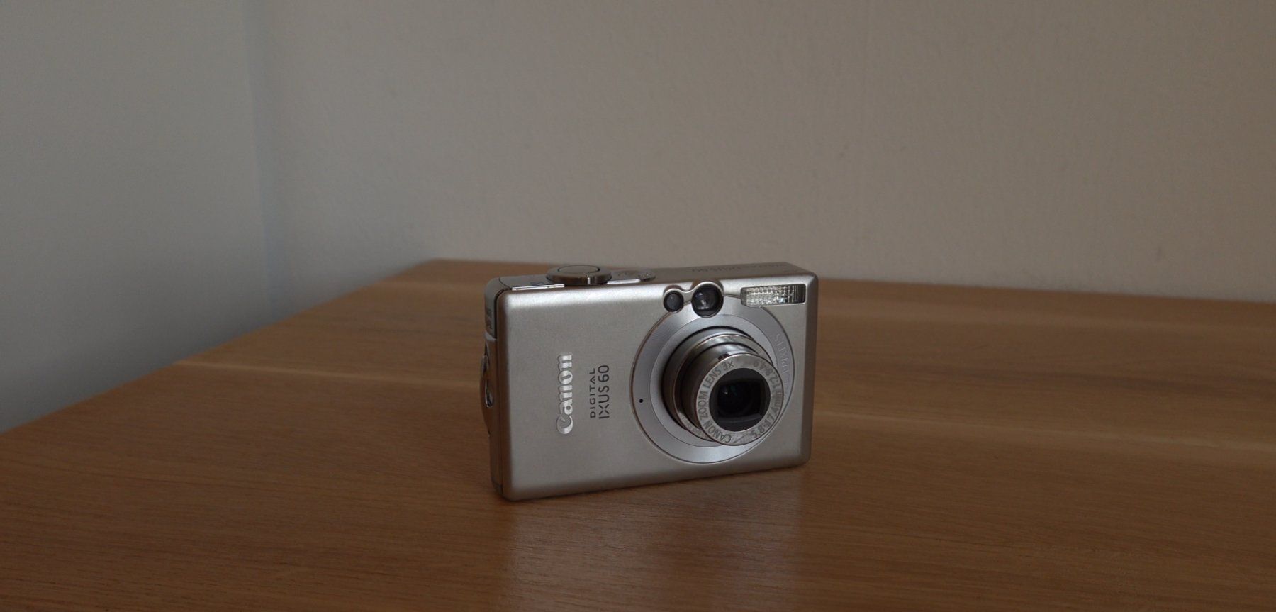 Canon Fotocamera: Canon ixus 60 - Grau – Usato da Fribourg venduto da mar_9vlt