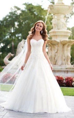 Brautkleid in Weiss, Gr. 32 - AUSVERKAUF