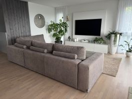 Alberta Design Wohnlandschaft 310x220 cm inkl. Hocker, Beton