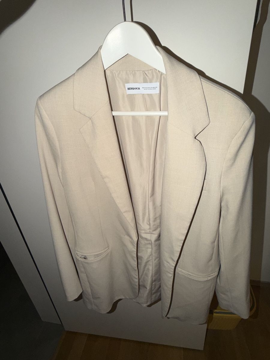 Bershka Ensembles & Tailleurs: Blazer Beige – Neuf (Voir description) à Rünenberg par Tamara.414