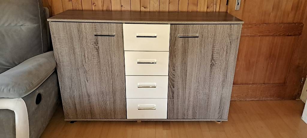 Cassettiere: Sideboard mit 4 Schubladen  gratis abzugeben – Usato da Aeschi b. Spiez venduto da sevenline